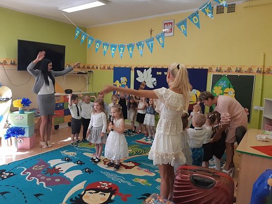 Grafika #29: ,,Bo wakacji nadszedł czas()"