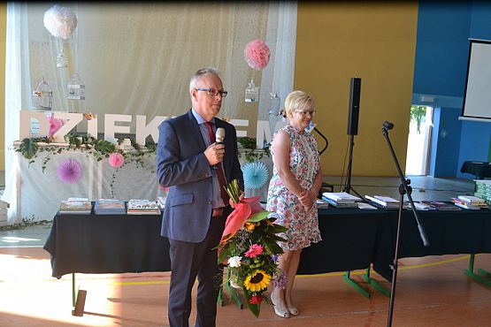 Grafika #14: Zakończenie roku szkolnego 2018/2019