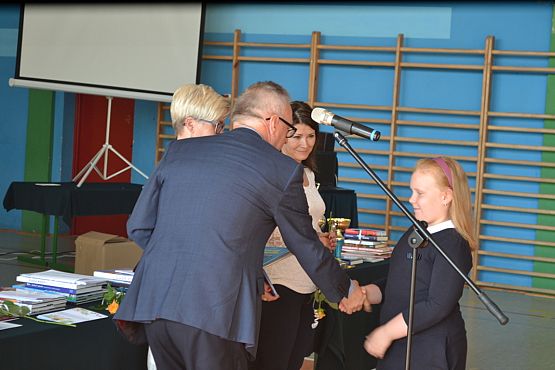 Grafika #27: Zakończenie roku szkolnego 2018/2019