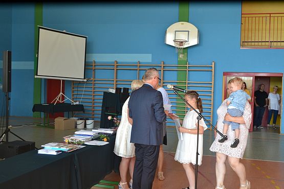 Grafika #40: Zakończenie roku szkolnego 2018/2019