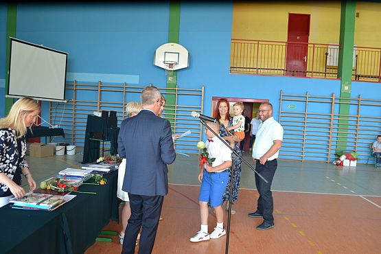 Grafika #44: Zakończenie roku szkolnego 2018/2019