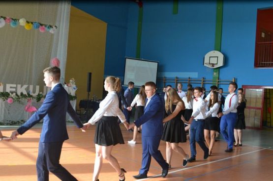 Grafika #12: Pożegnanie Absolwentów