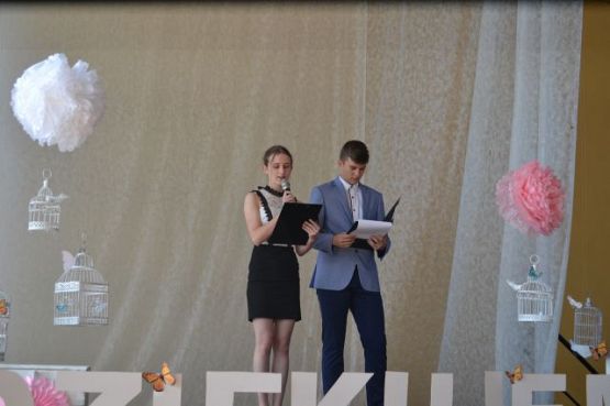 Grafika #16: Pożegnanie Absolwentów