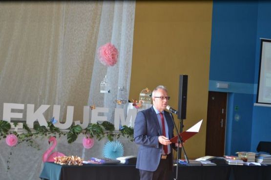 Grafika #17: Pożegnanie Absolwentów