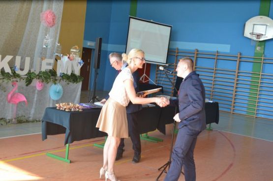 Grafika #20: Pożegnanie Absolwentów