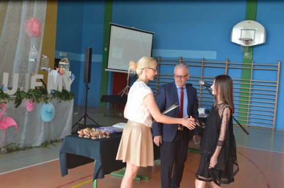 Grafika #21: Pożegnanie Absolwentów