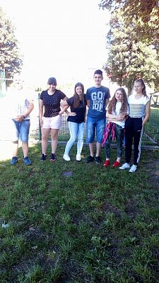 Grafika #2: Pożegnania nadszedł czas