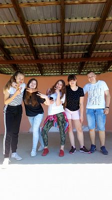 Grafika #5: Pożegnania nadszedł czas