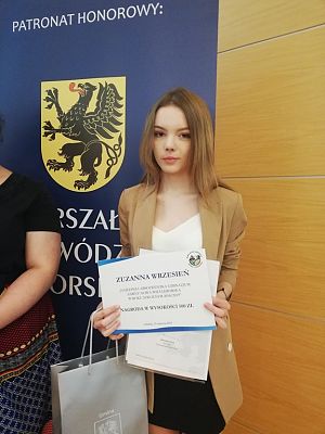 Grafika #2:  Najlepszy absolwent gimnazjum "