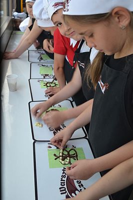 Grafika #9: Czekoladowy Autobus