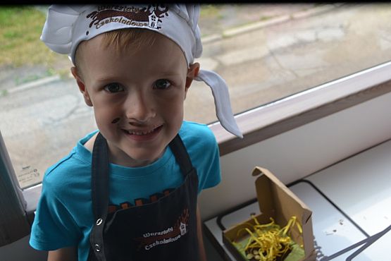 Grafika #63: Czekoladowy Autobus