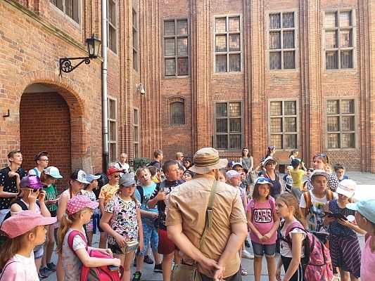 Grafika #3: Tam, gdzie Kopernik się urodził… - uczniowie naszej szkoły w Toruniu