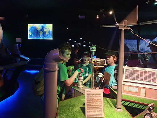 Grafika #12: Tam, gdzie Kopernik się urodził… - uczniowie naszej szkoły w Toruniu