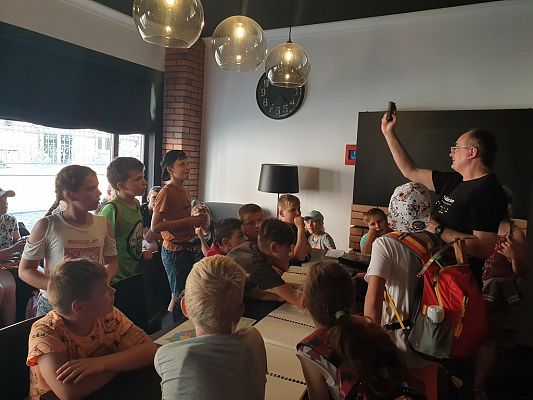 Grafika #18: Tam, gdzie Kopernik się urodził… - uczniowie naszej szkoły w Toruniu