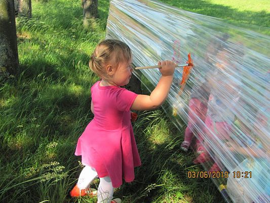 Grafika #3: Dzień Dziecka w przedszkolu