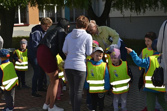 Grafika #9: "Wiosna z Mrówką"