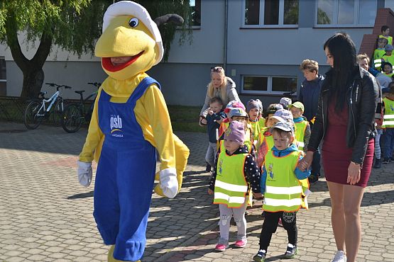 Grafika #19: "Wiosna z Mrówką"