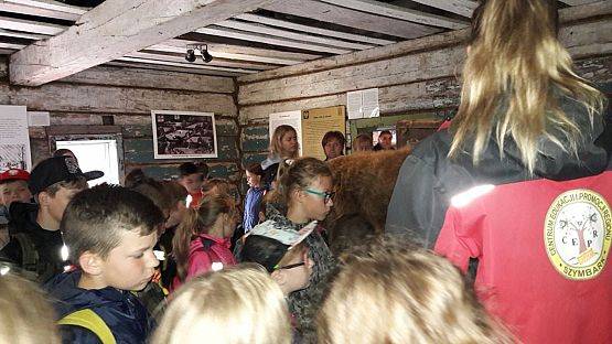 Grafika #3: Wycieczka do Szymbarka