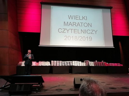 Grafika #13: Wielki Maraton Czytelniczy 2018/2019
