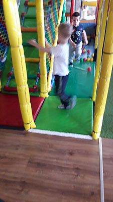 Grafika #11: Zabawa na całego w Active Kids Madagaskar