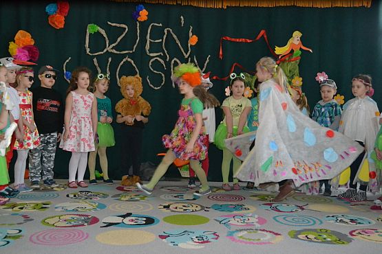 Grafika #15: Obudzić Misia – spektakl przedszkolaków