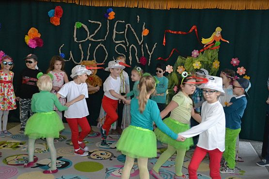 Grafika #24: Obudzić Misia – spektakl przedszkolaków