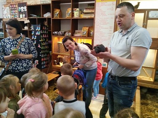 Grafika #2: Przedszkolaki w Tuchlinie