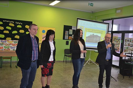 Grafika #11: Przedstawiciele I Liceum Ogólnokształcącego w naszej szkole