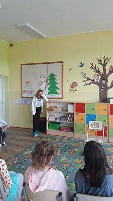 Grafika #11: "Zaczarowany świat teatru" - projekt edukacji teatralnej o charakterze profilaktycznym