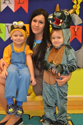 Grafika #15: ,,Dziś w przedszkolu piękny bal, bal wspaniały na sto par (…)