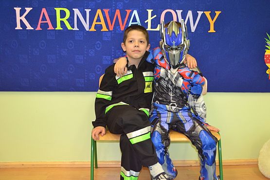 Grafika #70: ,,Dziś w przedszkolu piękny bal, bal wspaniały na sto par (…)