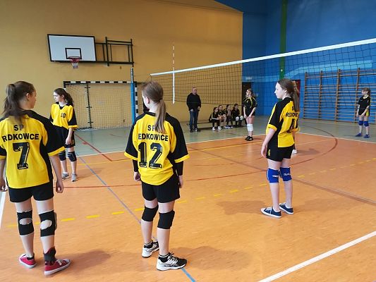 Grafika #2: Finał powiatowy w minisiatkówce dziewcząt