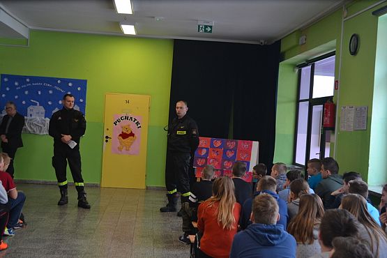 Grafika #15: BEZPIECZNE FERIE