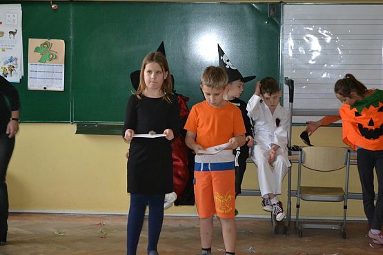 Grafika #4: BAL KARNAWAŁOWY W SZKOLE PODSTAWOWEJ