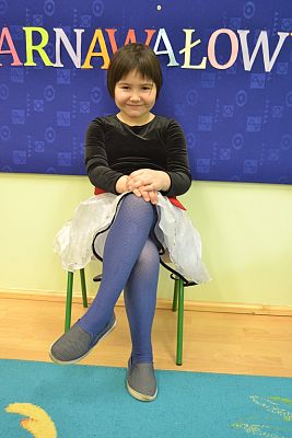 Grafika #57: ,,Dziś w przedszkolu piękny bal, bal wspaniały na sto par (…)