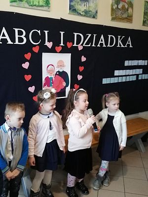 Grafika #9: Dzień Babci i Dziadka - występ w Lędziechowie