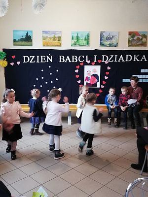 Grafika #12: Dzień Babci i Dziadka - występ w Lędziechowie