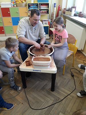 Grafika #0: SPOTKANIE Z GARNCARZEM