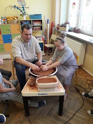 Grafika #1: SPOTKANIE Z GARNCARZEM