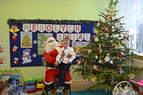 Grafika #12: Wigilia w grupie Biedronek i spotkanie z Mikołajem