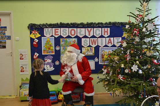 Grafika #20: Wigilia w grupie Biedronek i spotkanie z Mikołajem