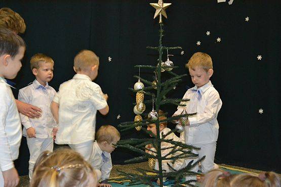 Grafika #13: Gdy za oknem mróz szyby maluje, każdy Minionek Świętego Mikołaja wypatruje…