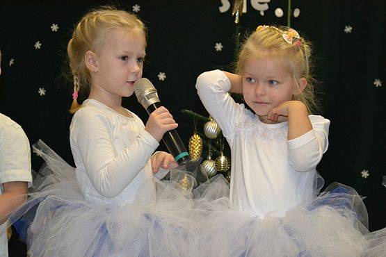 Grafika #15: Gdy za oknem mróz szyby maluje, każdy Minionek Świętego Mikołaja wypatruje…