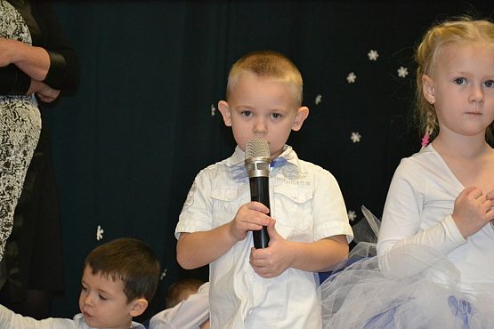 Grafika #16: Gdy za oknem mróz szyby maluje, każdy Minionek Świętego Mikołaja wypatruje…