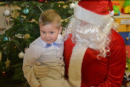 Grafika #22: Gdy za oknem mróz szyby maluje, każdy Minionek Świętego Mikołaja wypatruje…