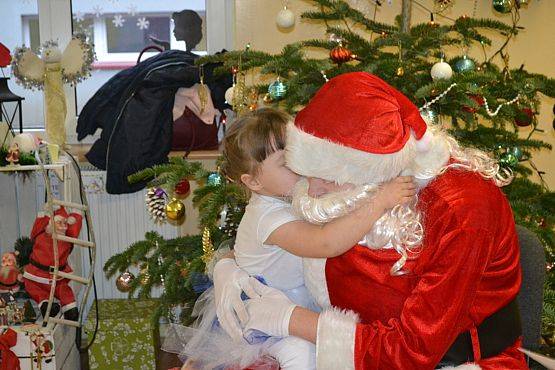 Grafika #26: Gdy za oknem mróz szyby maluje, każdy Minionek Świętego Mikołaja wypatruje…