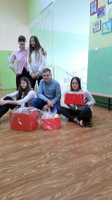 Grafika #0: Paczki dla samotnych i potrzebujących