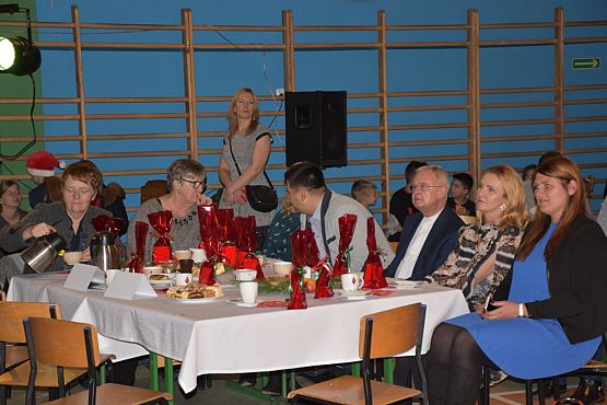 Grafika #5: Rodzinny Kiermasz Świąteczny