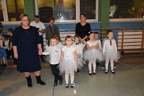 Grafika #45: Rodzinny Kiermasz Świąteczny