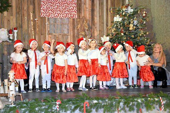 Grafika #55: Rodzinny Kiermasz Świąteczny